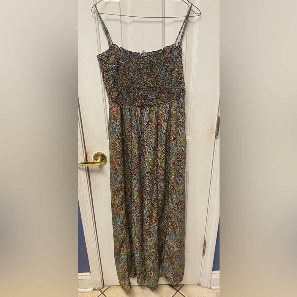 Hailey & Co.  Paisley printed jumpsuit with smocked bodice and wide legs - Picture 2 of 8